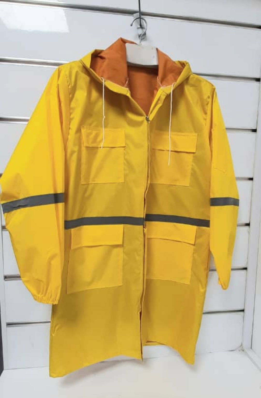 پوشاک ایمنی